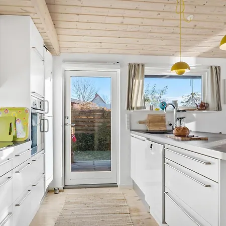 Semesterbostad Stunning In With Wifi Haderslev