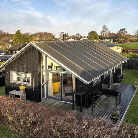 Semesterbostad Stunning In With Wifi Haderslev